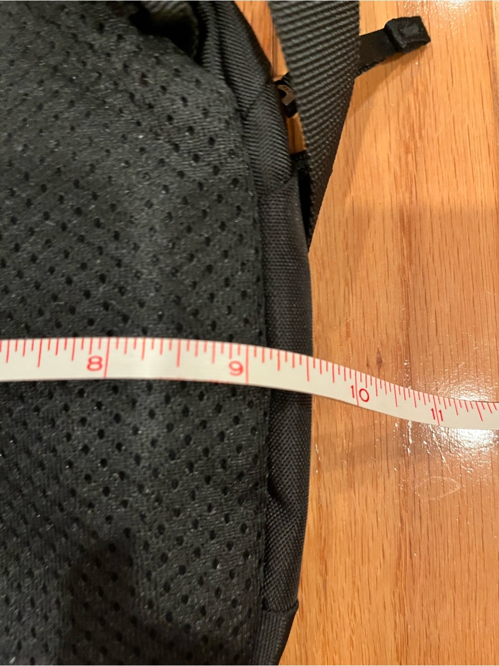 Arc'teryx Black Belt Bag with Red Pull Tab - Picture 3 of 5